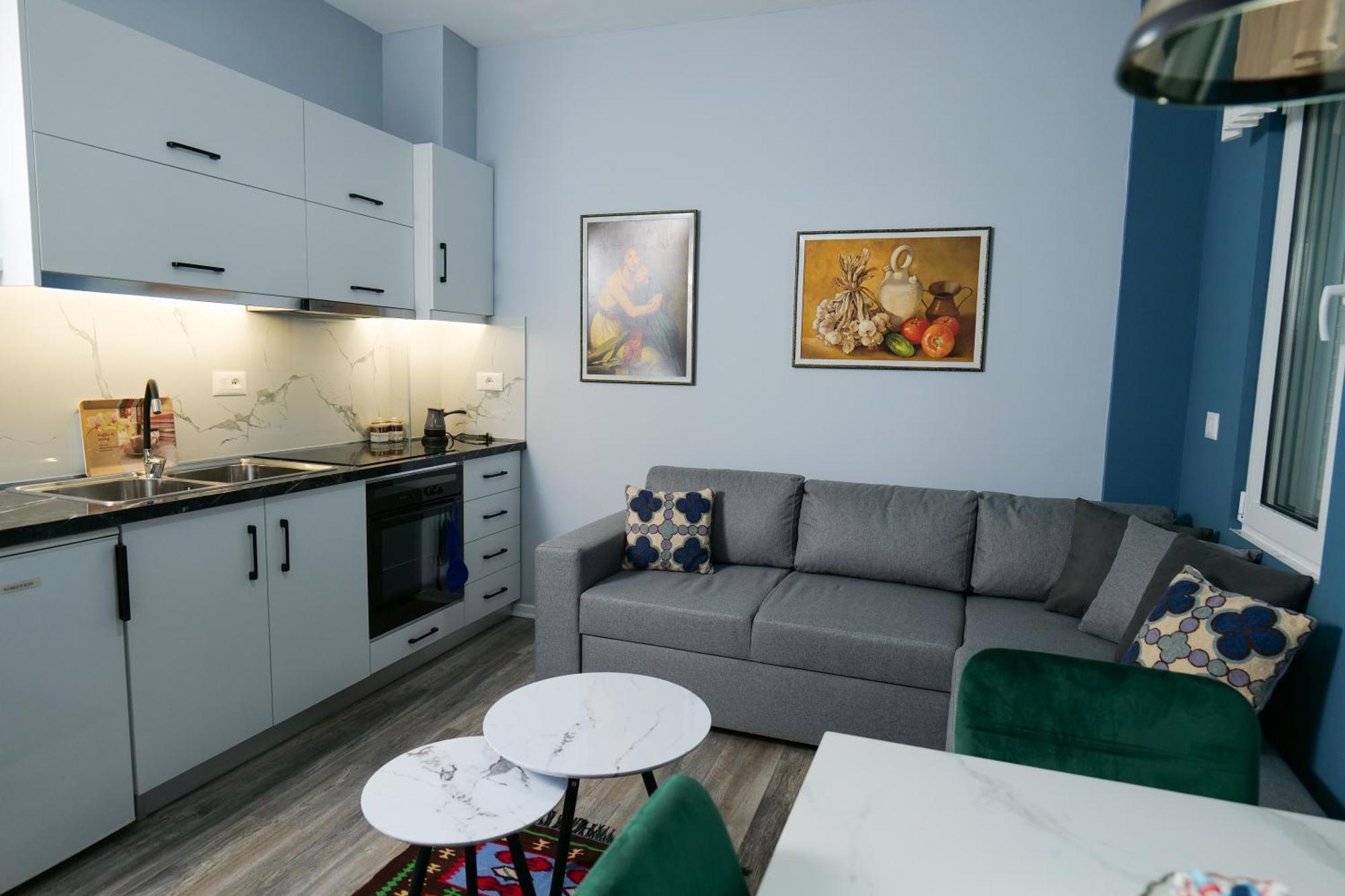 Apartment Travelers' *